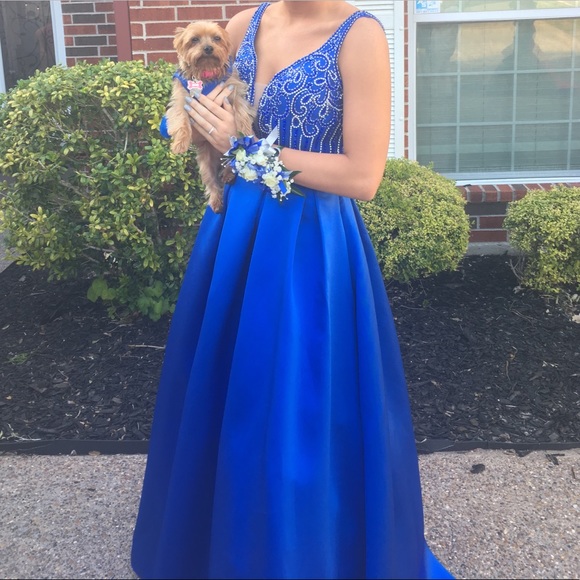 let’s Dresses & Skirts - GORGEOUS LET’S BLUE PROM DRESS 💙💙